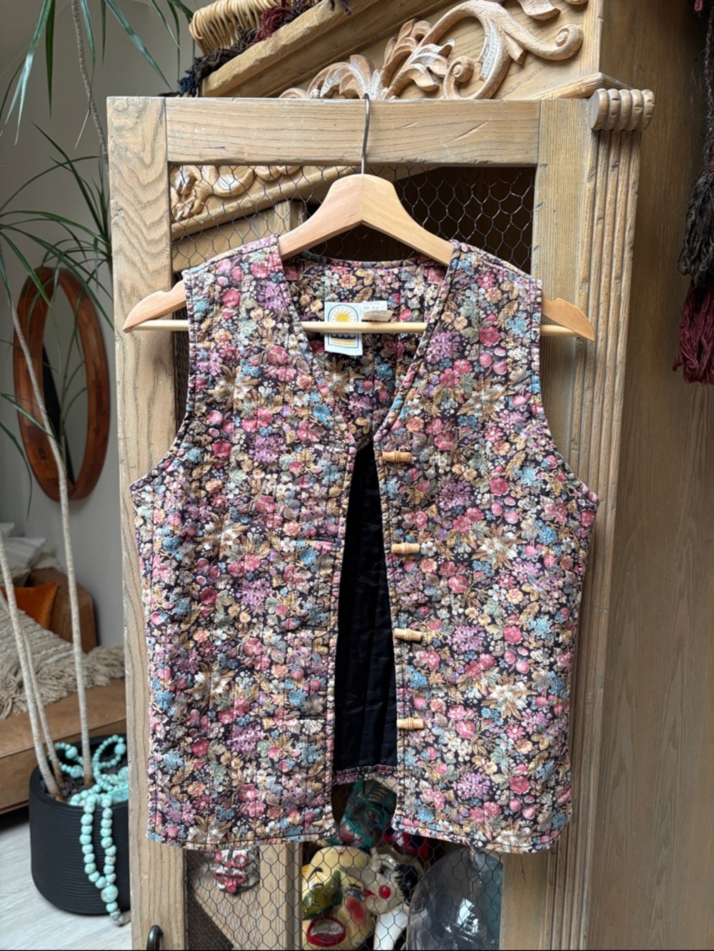 Vintage Sun'n Sand Floral Vest with Bamboo Toggle Buttons